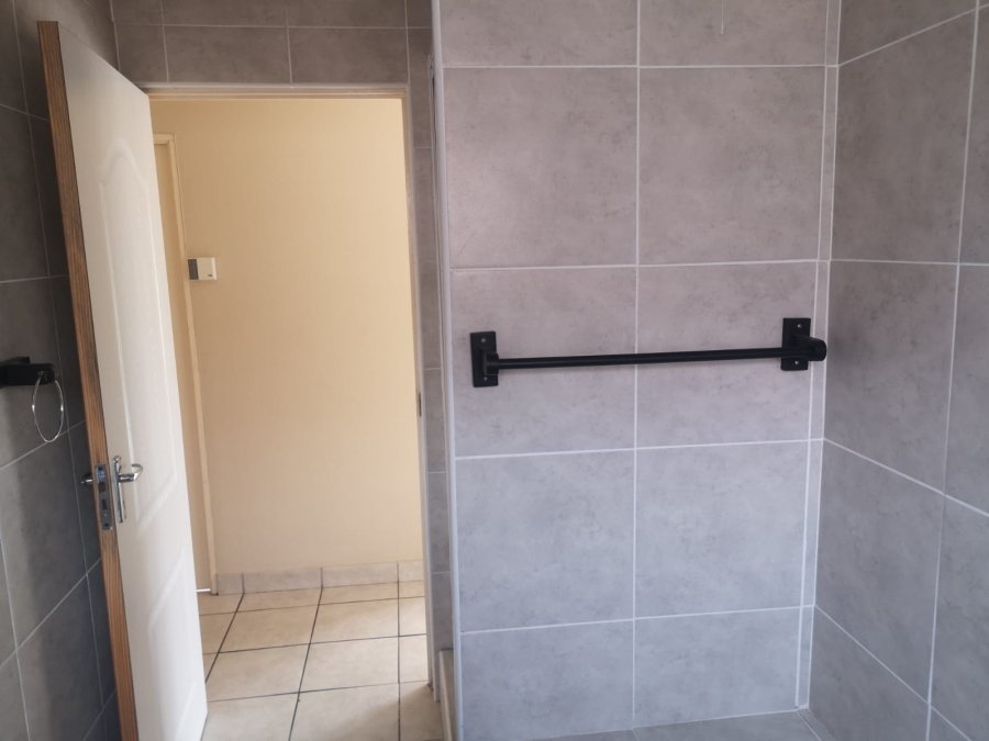 2 Bedroom Property for Sale in Campher Park Eastern Cape